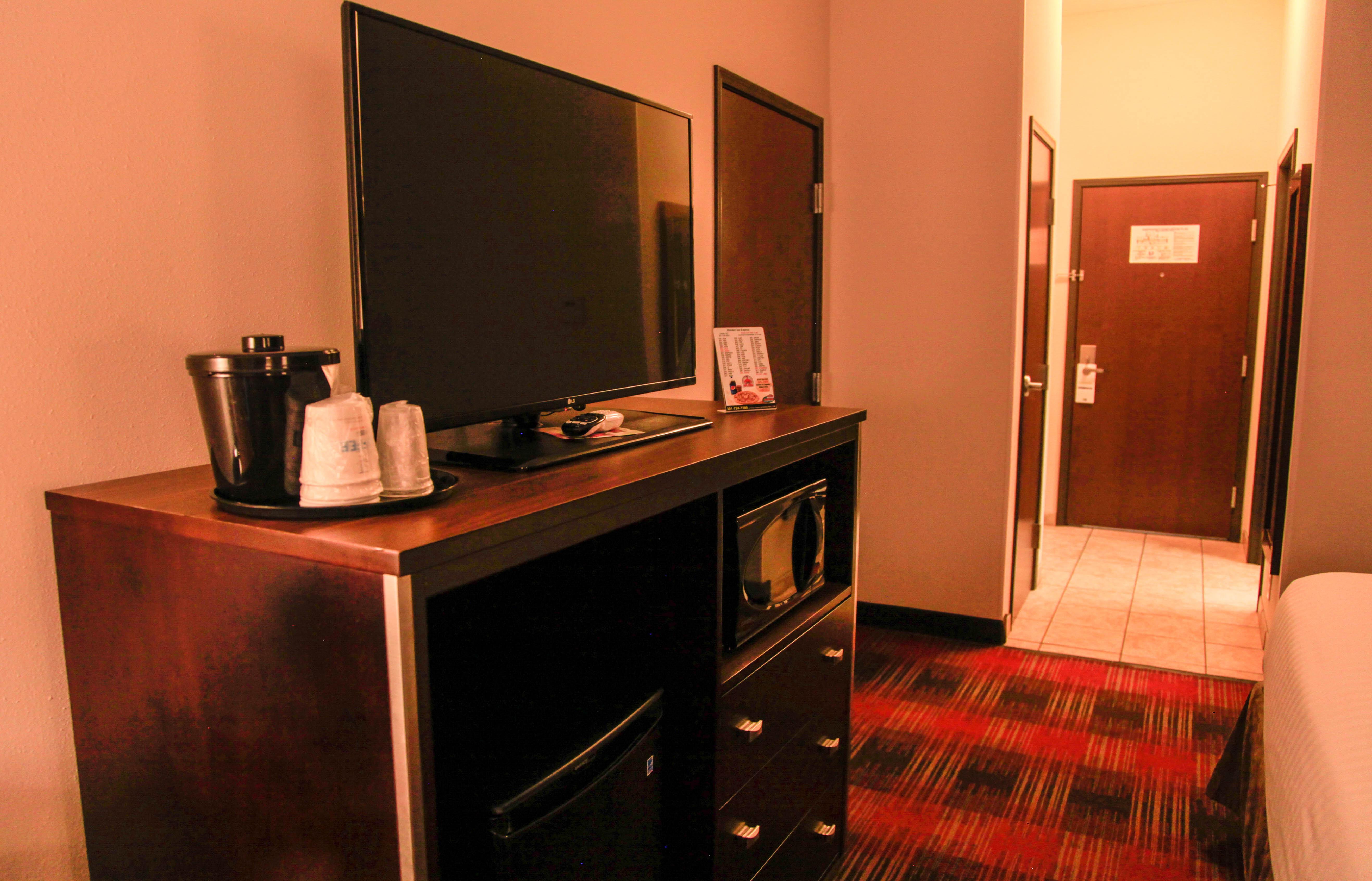 Holiday Inn Express & Suites Cumberland - La Vale By Ihg Ngoại thất bức ảnh
