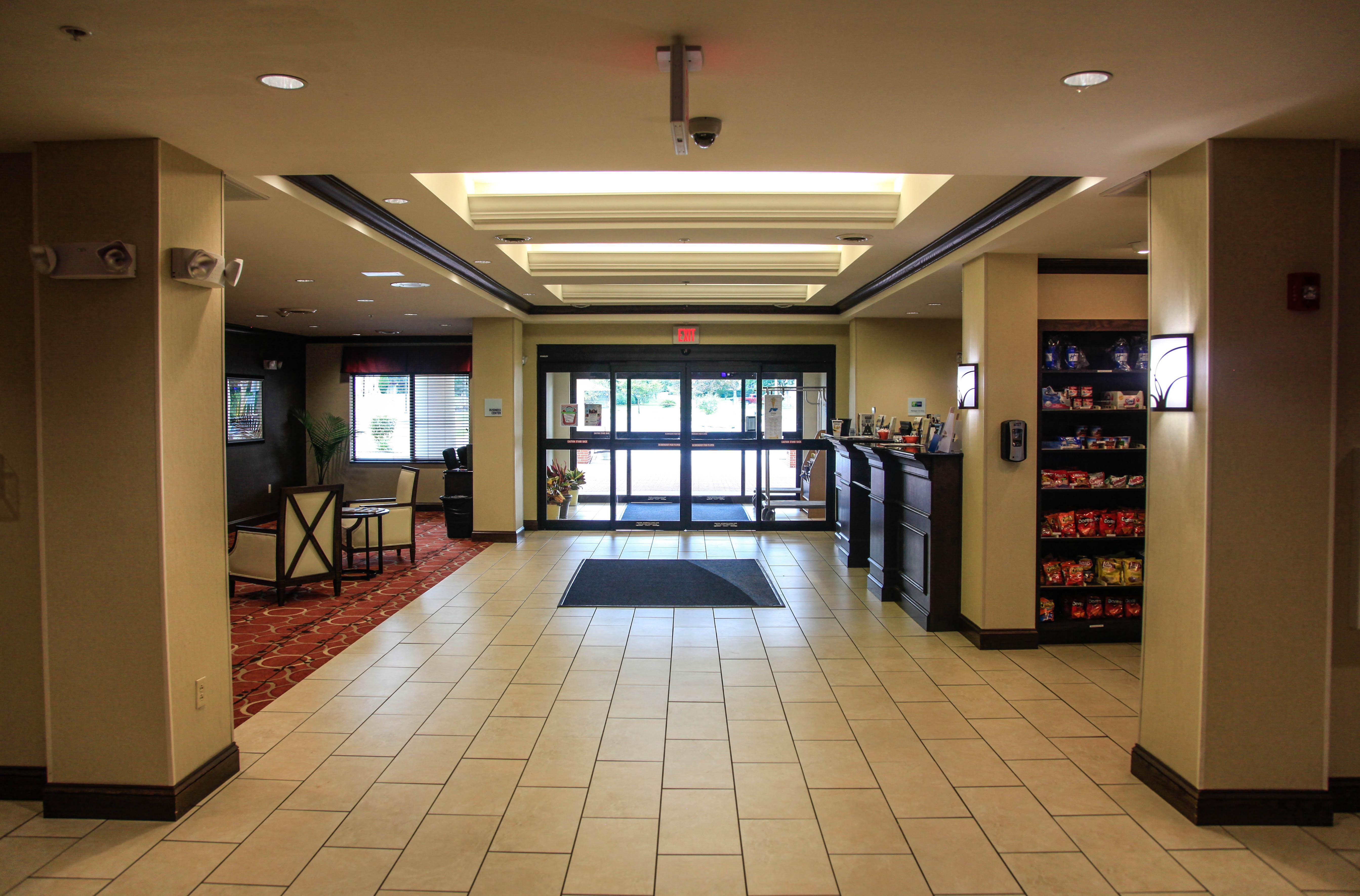 Holiday Inn Express & Suites Cumberland - La Vale By Ihg Ngoại thất bức ảnh