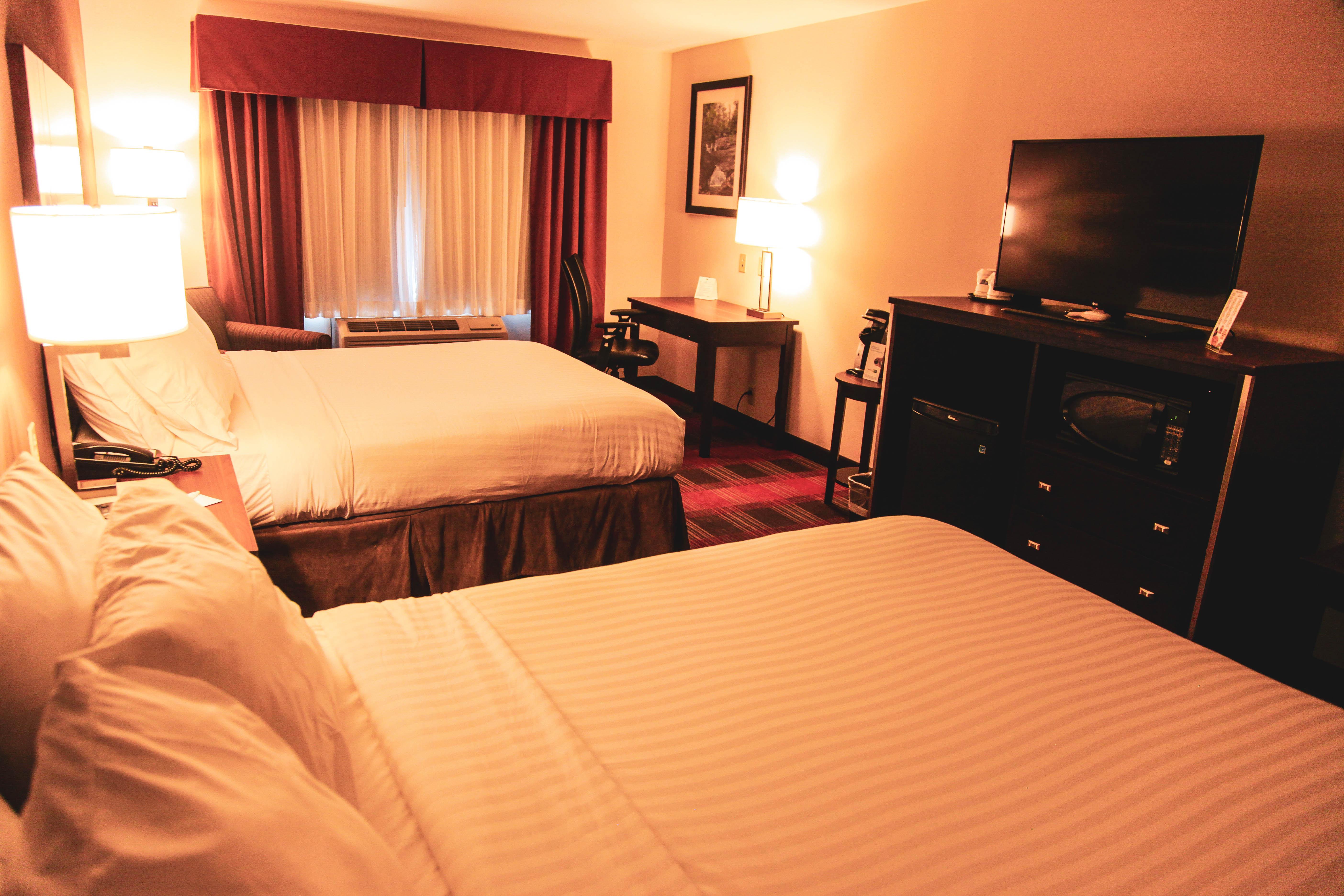Holiday Inn Express & Suites Cumberland - La Vale By Ihg Ngoại thất bức ảnh